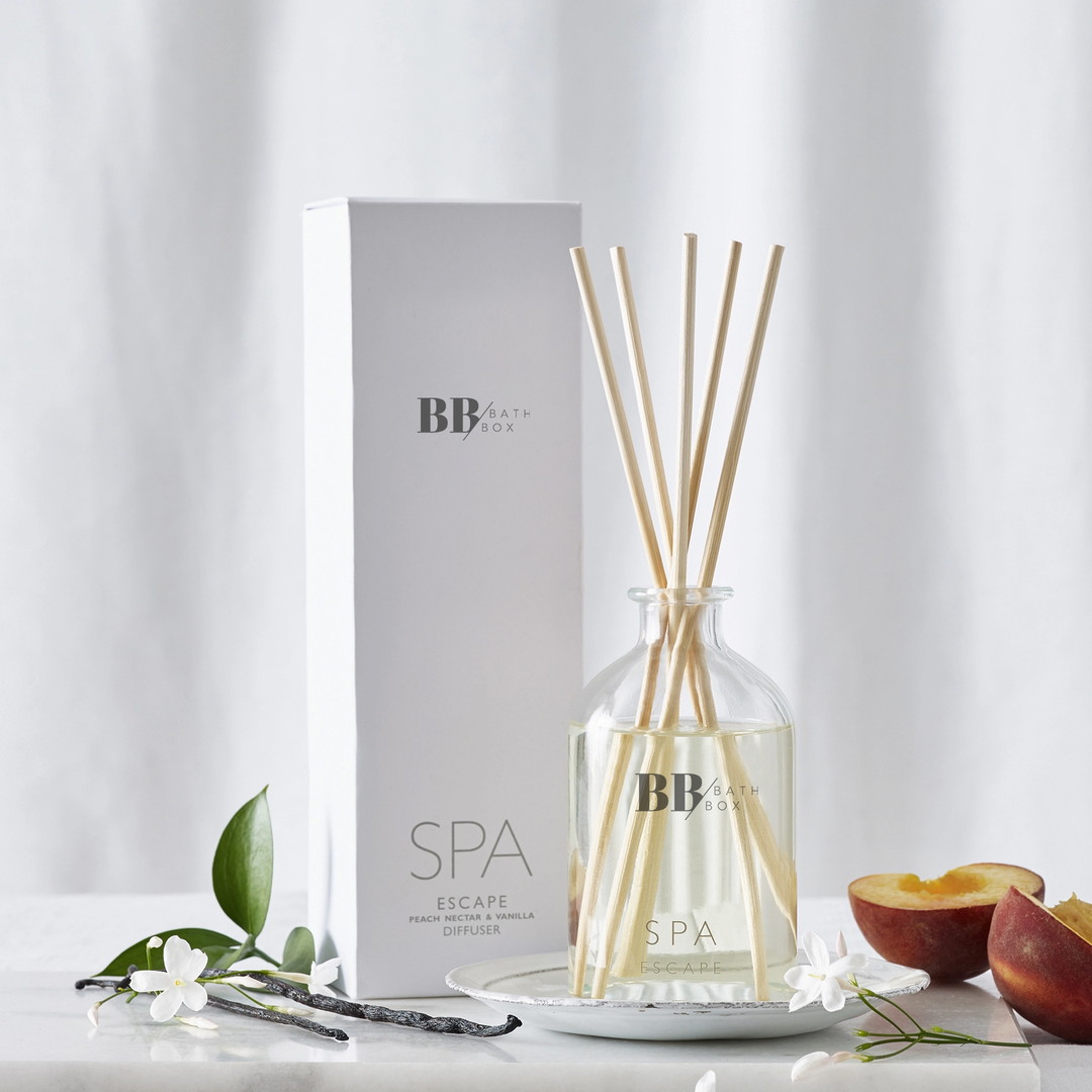 Spa Escape Bambu Çubuklu Oda Kokusu — Şeftali Nektarı & Vanilya, Reed Diffuser 100 ml